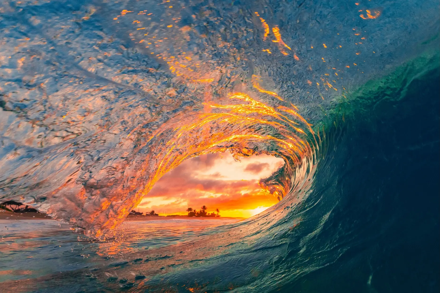 Sunrise and Wave - Photo by Kammeran Gonzalez-Keola